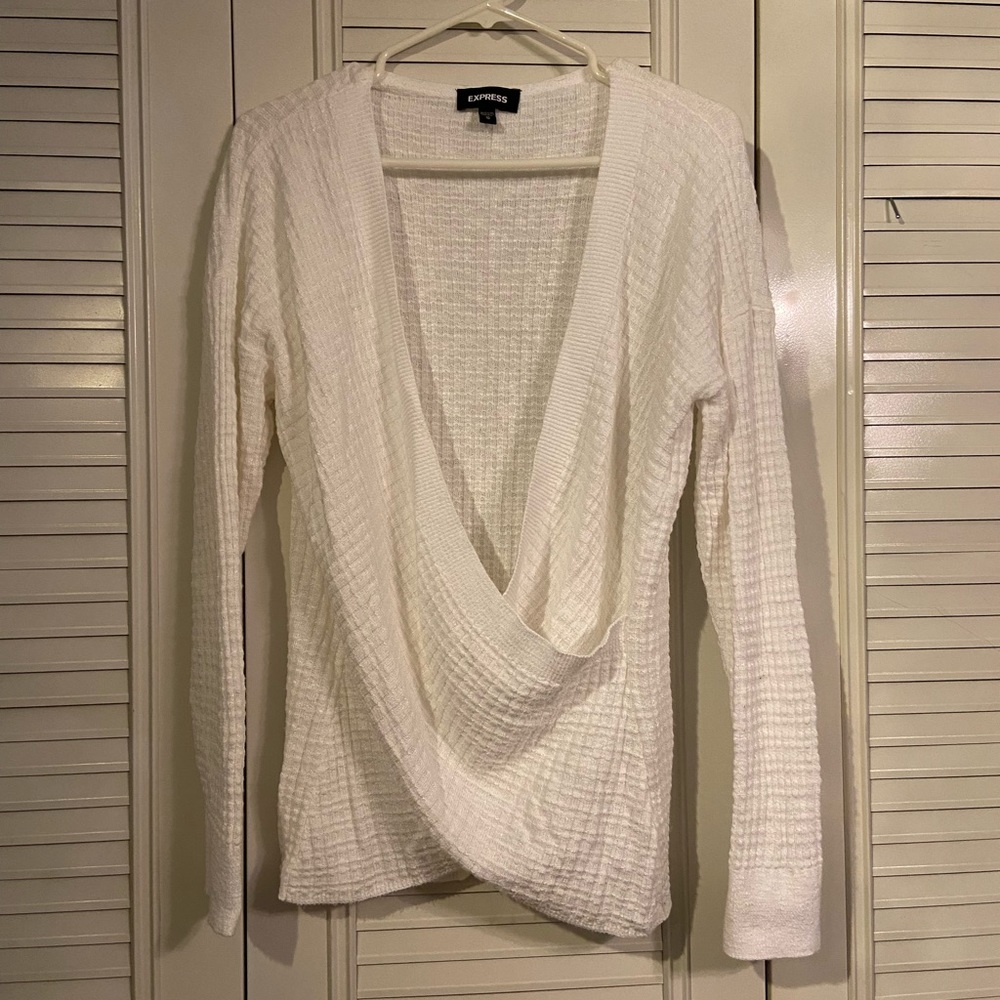 White Express sweater. Women’s M. In great condition.